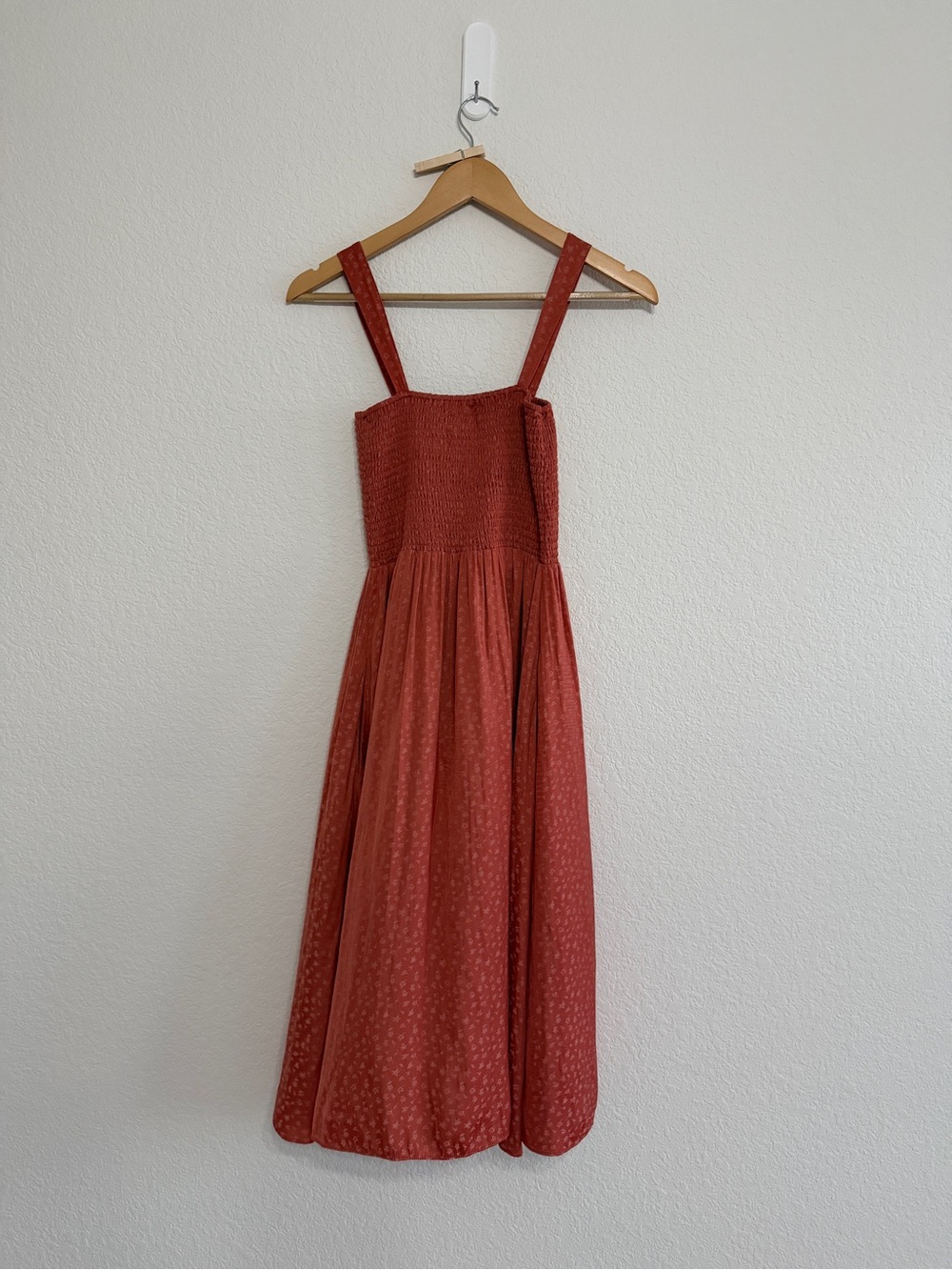 Hatch Maternity Coral smocked Midi Dress - Picture 5 of 15